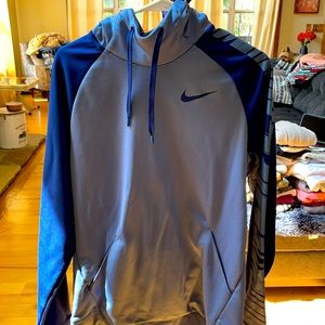 Men’s nike sweatshirt